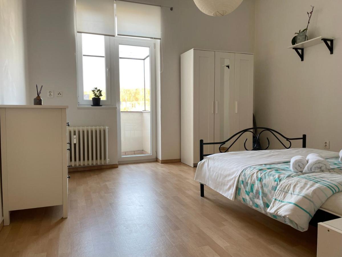 Cozy Apartment Near The City Center Hradec Králové 외부 사진